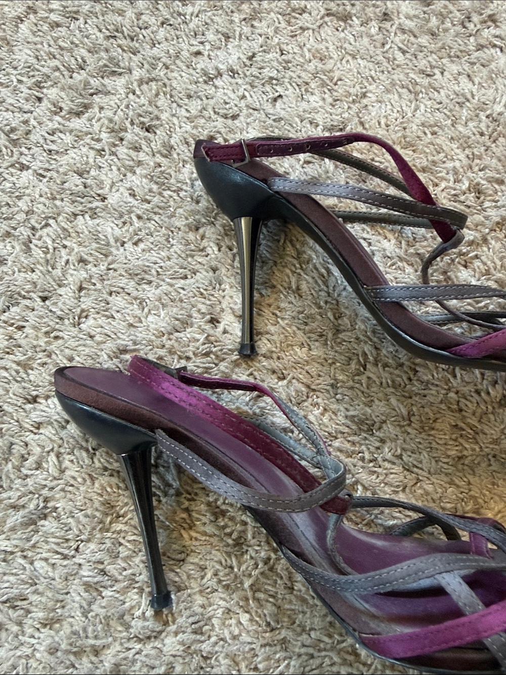 Vintage Women's Purple Strappy Heeled Sandals - Picture 3 of 4